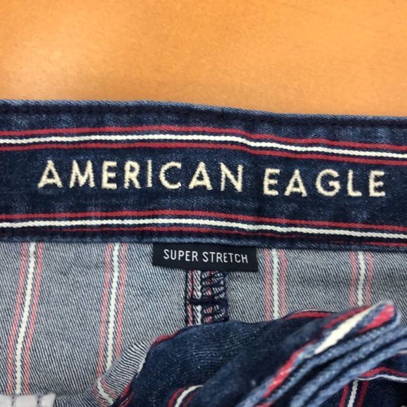 🔴 2 for $25 American Eagle HI Rise Striped Denim size 4 - Picture 3 of 8
